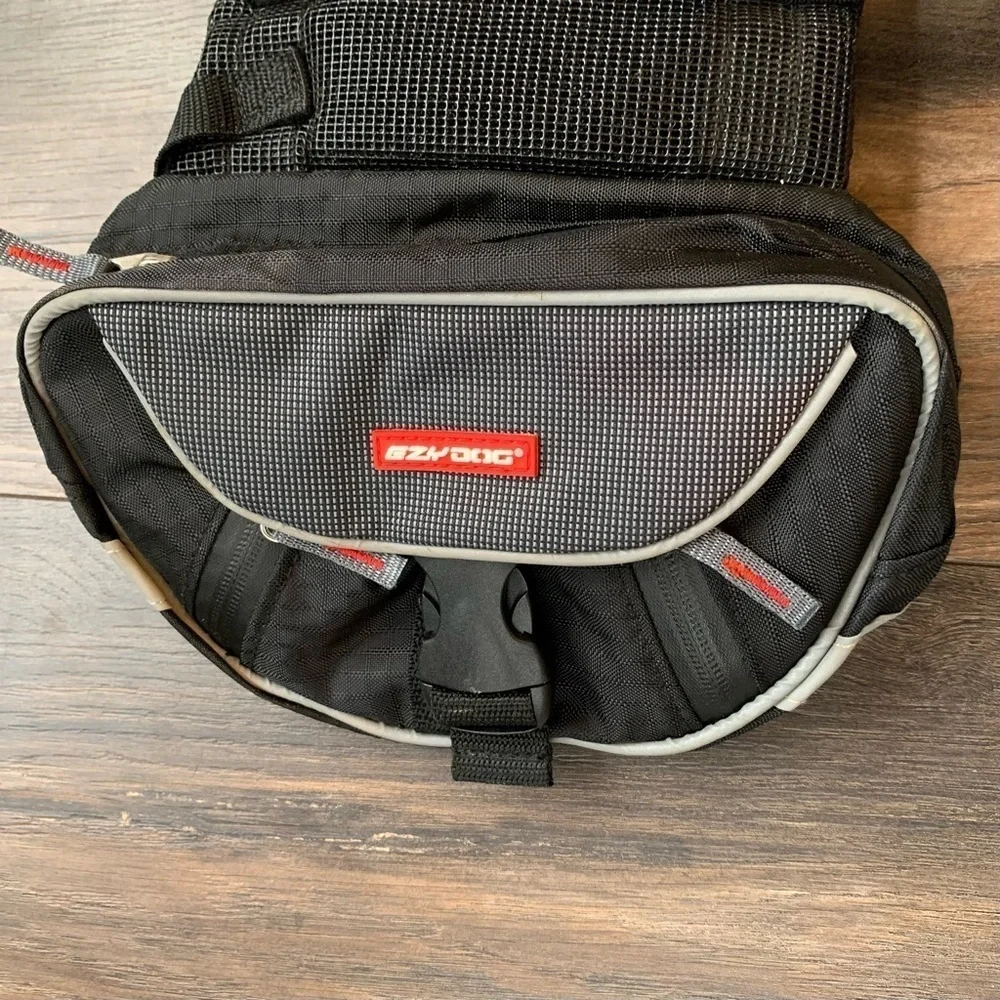 Ezydog Dog Backpack Summit w/Chest Plate Harness Size M